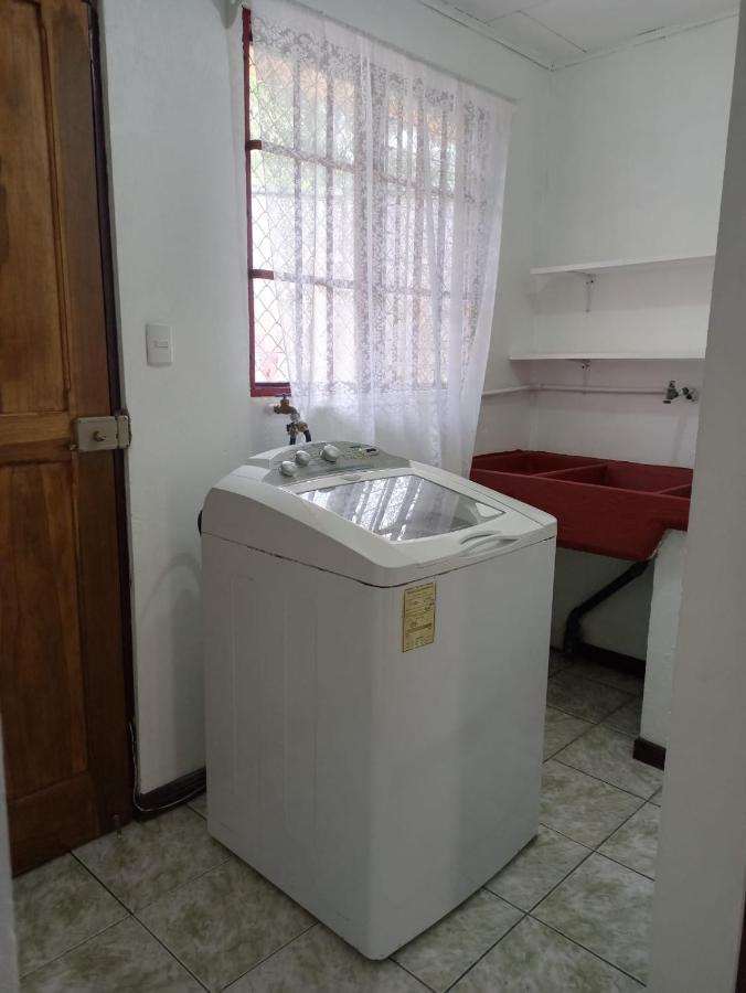 Apartamento Lopez Y Azofeifa Portete Exterior foto