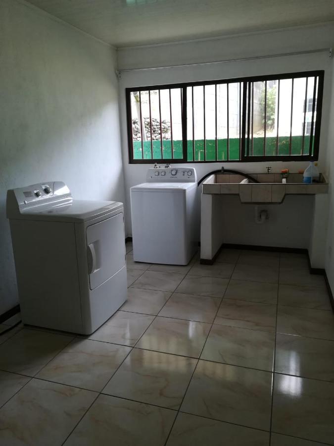 Apartamento Lopez Y Azofeifa Portete Exterior foto